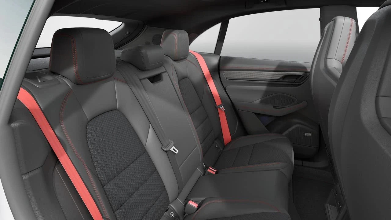 2026 Porsche Macan GTS - Image 13 of 14