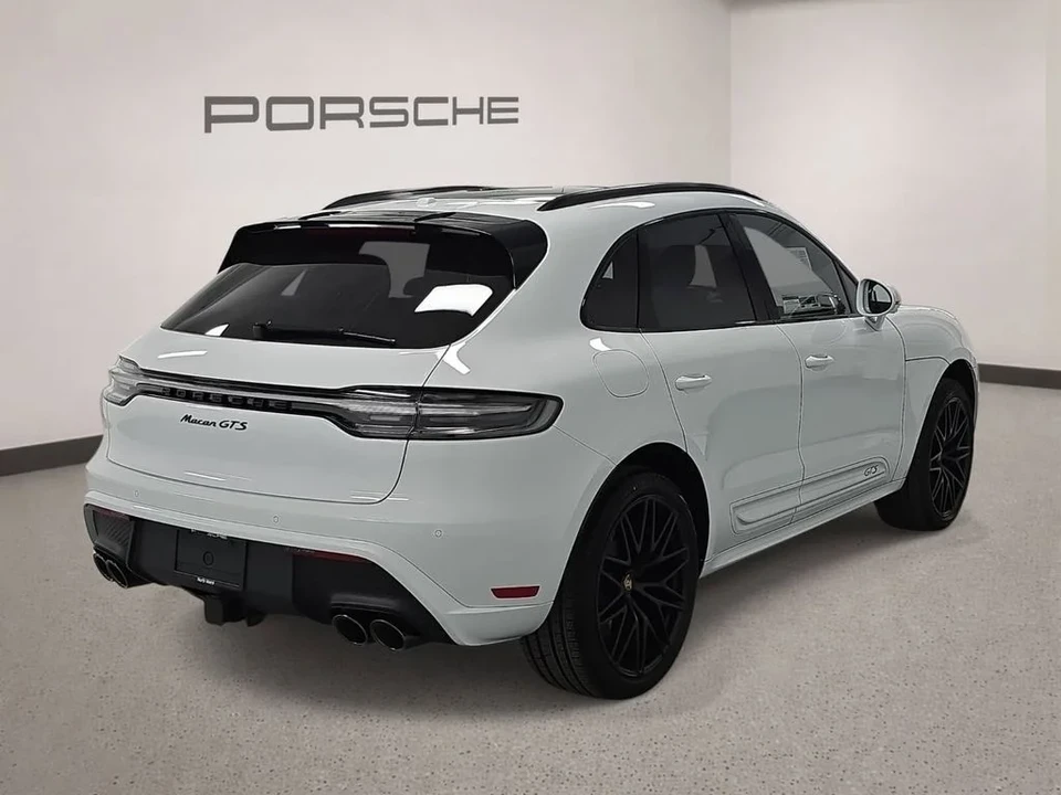 2026 Porsche Macan GTS - Image 7 of 31