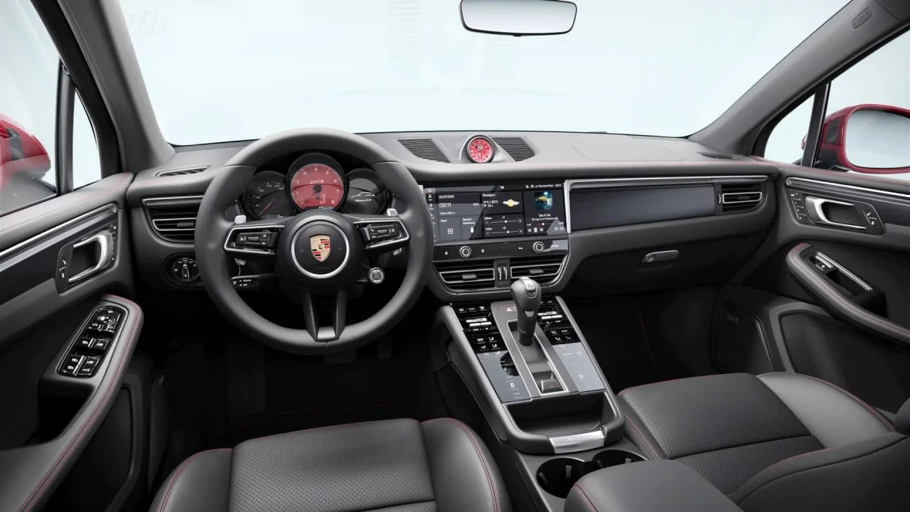 2026 Porsche Macan GTS - Image 9 of 10