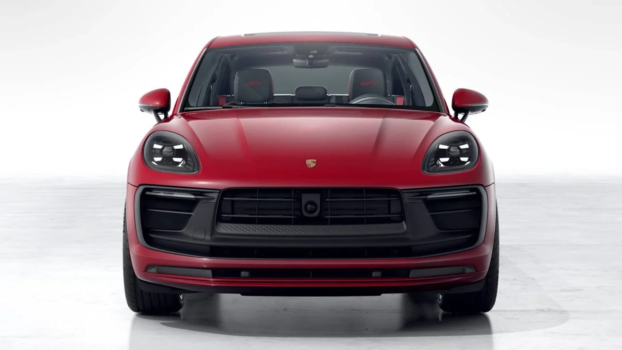 2026 Porsche Macan GTS - Image 8 of 10