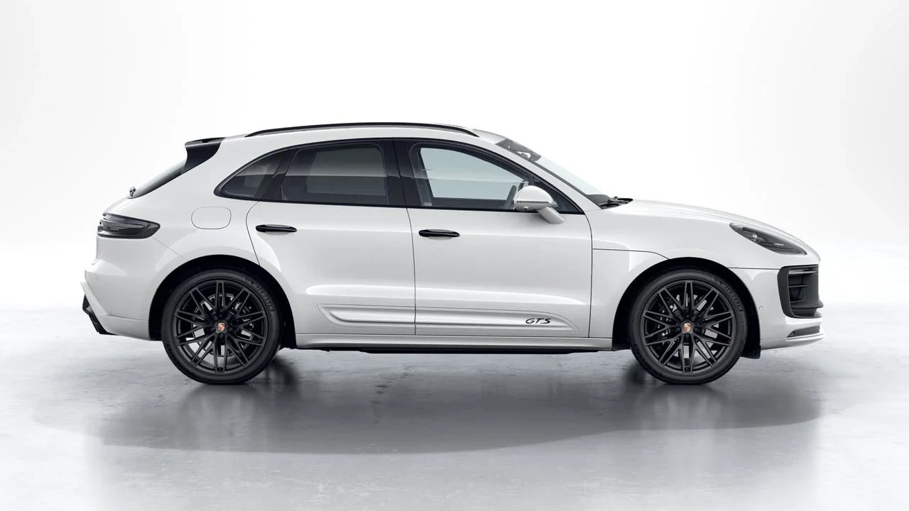 2026 Porsche Macan - Image 6 of 10