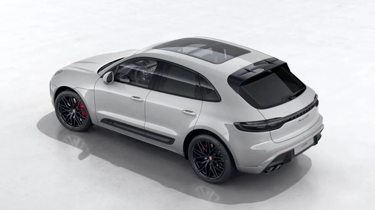 2026 Porsche Macan GTS - Image 4 of 10