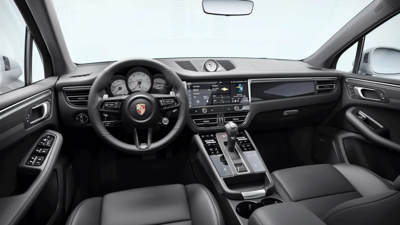 2026 Porsche Macan GTS - Image 9 of 10