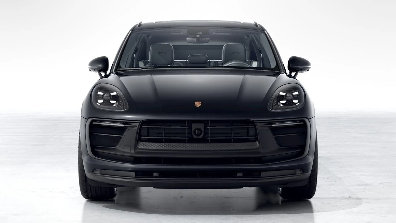 2026 Porsche Macan GTS - Image 8 of 10