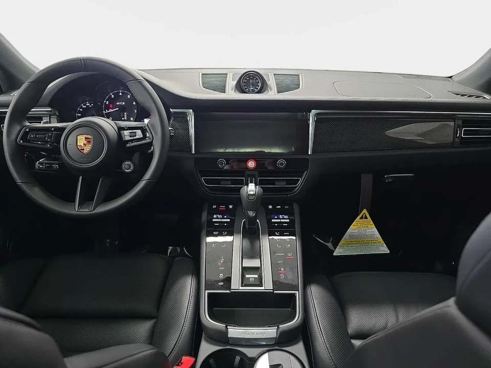 2026 Porsche Macan GTS - Image 12 of 30