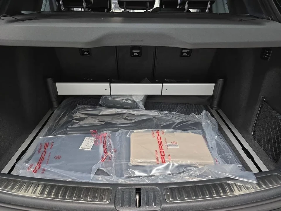 2026 Porsche Macan GTS - Image 28 of 30