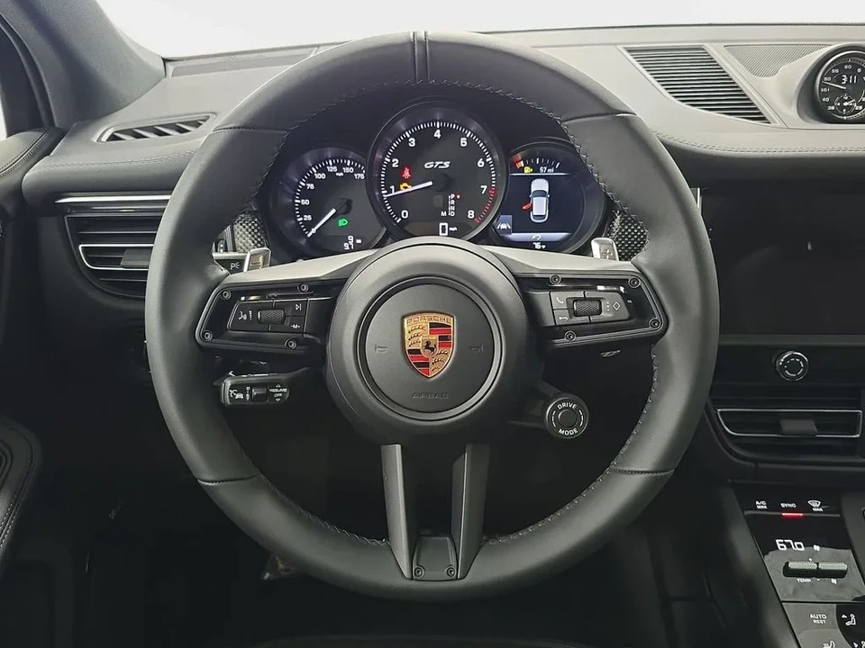 2026 Porsche Macan GTS - Image 13 of 30