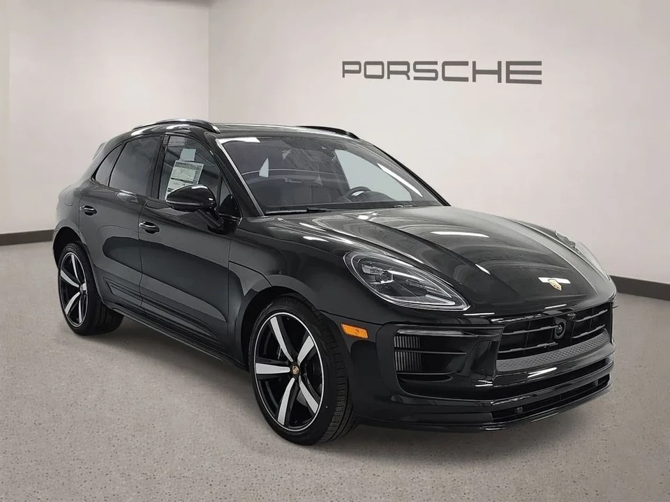 2026 Porsche Macan GTS - Image 8 of 30