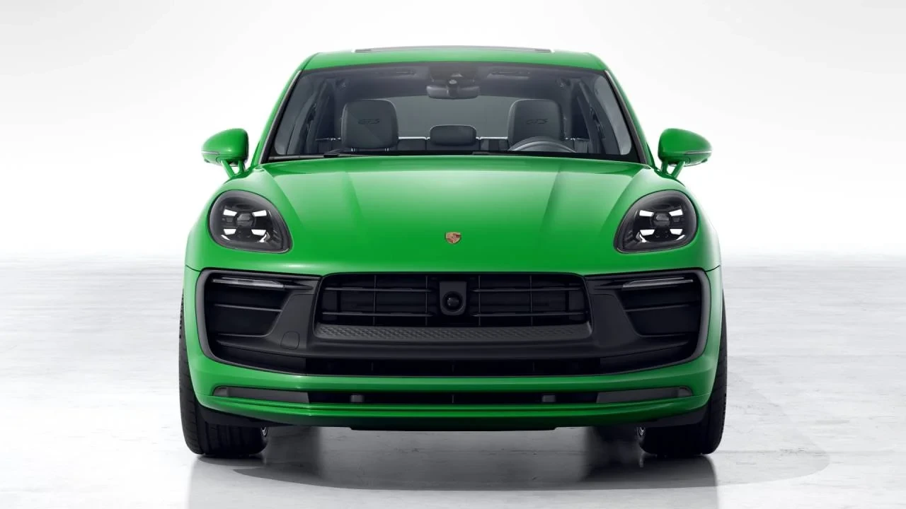 2026 Porsche Macan GTS - Image 8 of 10