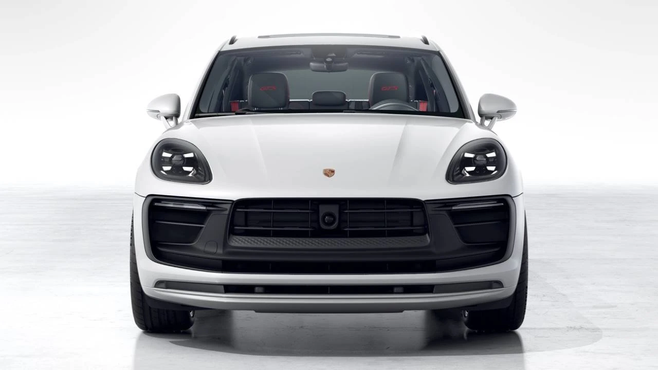 2026 Porsche Macan GTS - Image 8 of 10