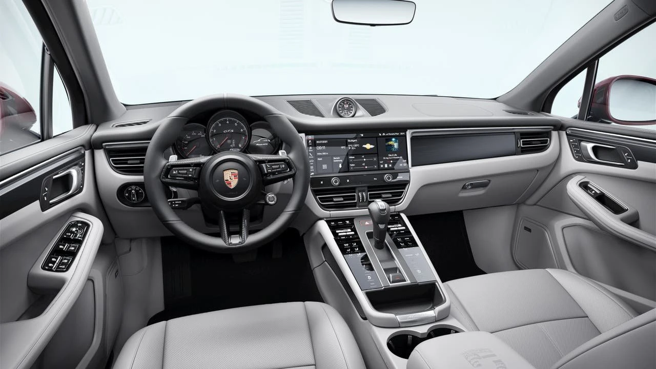 2026 Porsche Macan GTS - Image 9 of 10