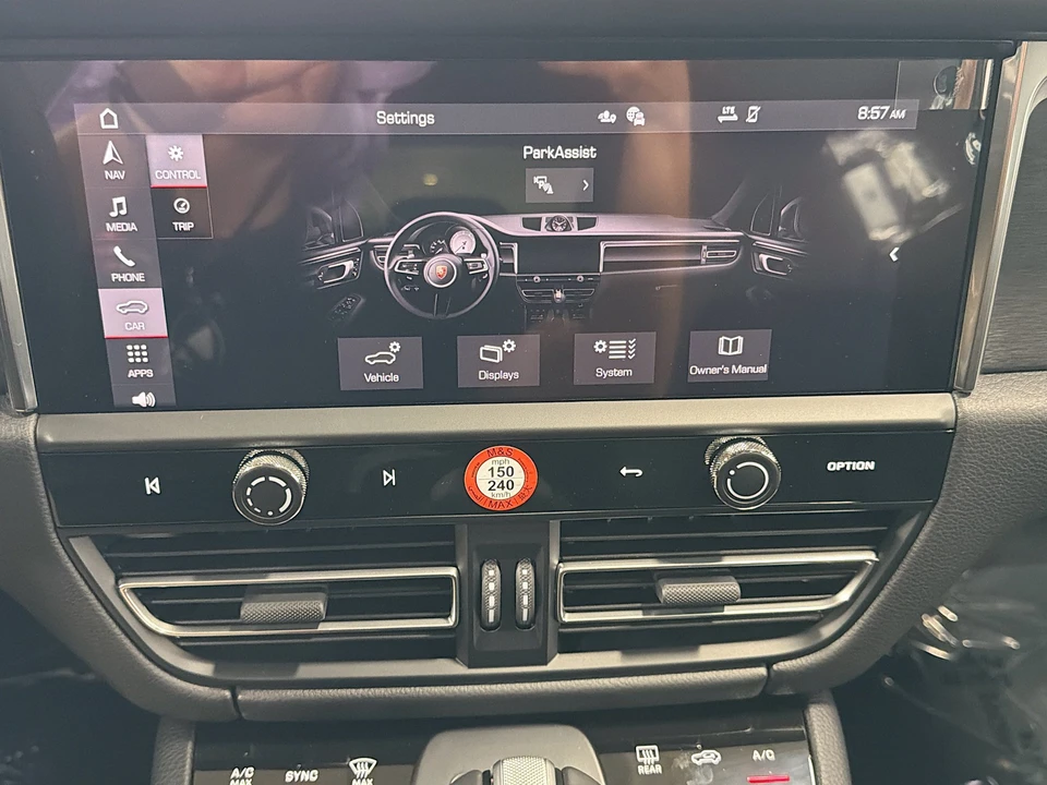 2026 Porsche Macan GTS - Image 29 of 31
