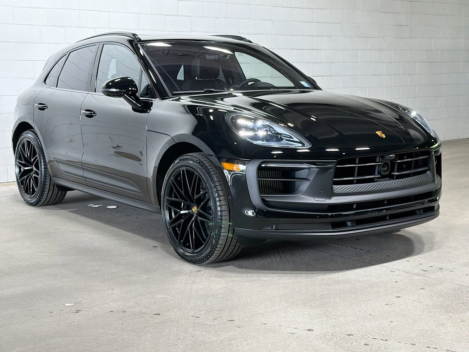 2026 Porsche Macan GTS - Image 6 of 31