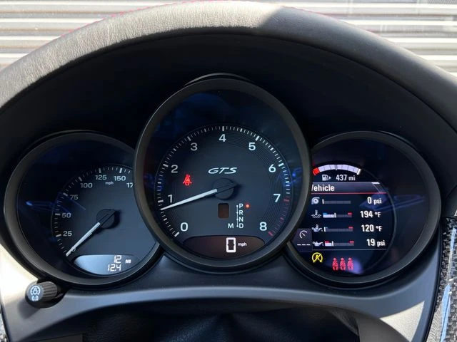 2026 Porsche Macan GTS - Image 15 of 30