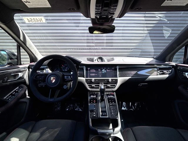2026 Porsche Macan GTS - Image 13 of 30
