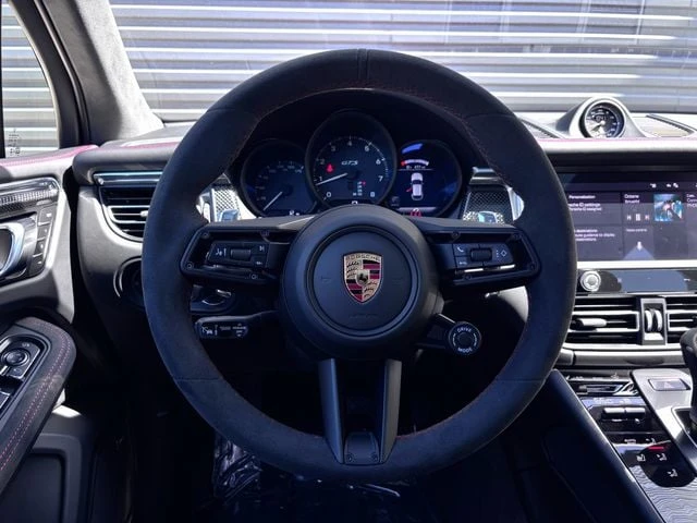 2026 Porsche Macan GTS - Image 14 of 30