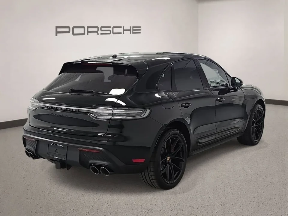 2026 Porsche Macan GTS - Image 7 of 31