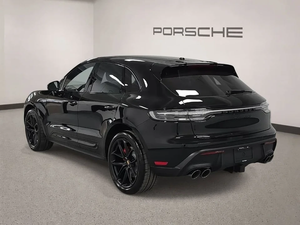 2026 Porsche Macan GTS - Image 3 of 31
