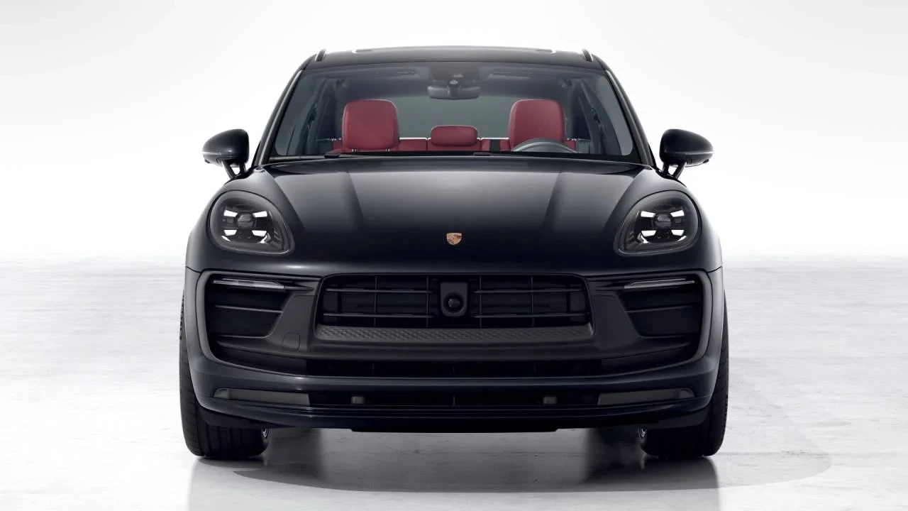 2026 Porsche Macan GTS - Image 8 of 10