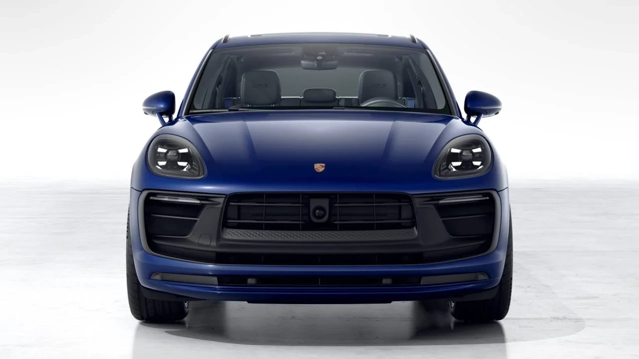 2026 Porsche Macan GTS - Image 8 of 10