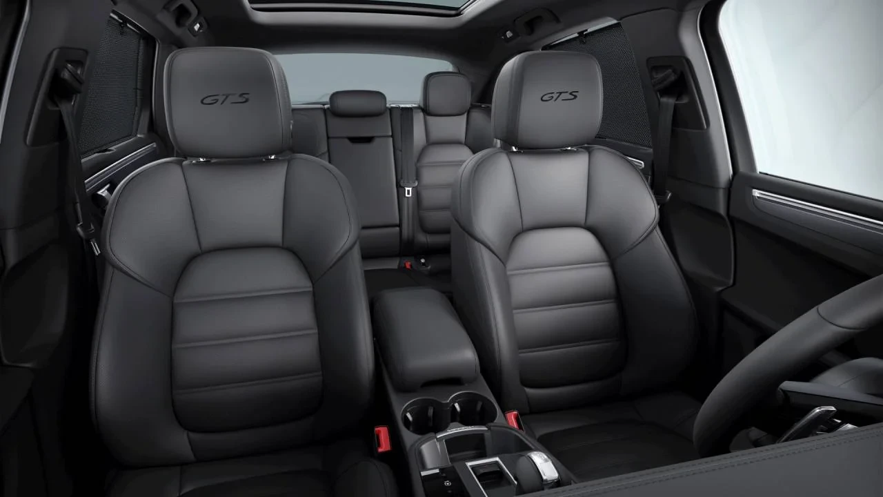 2026 Porsche Macan GTS - Image 10 of 10