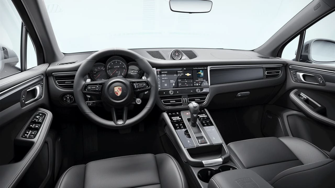 2026 Porsche Macan GTS - Image 9 of 10