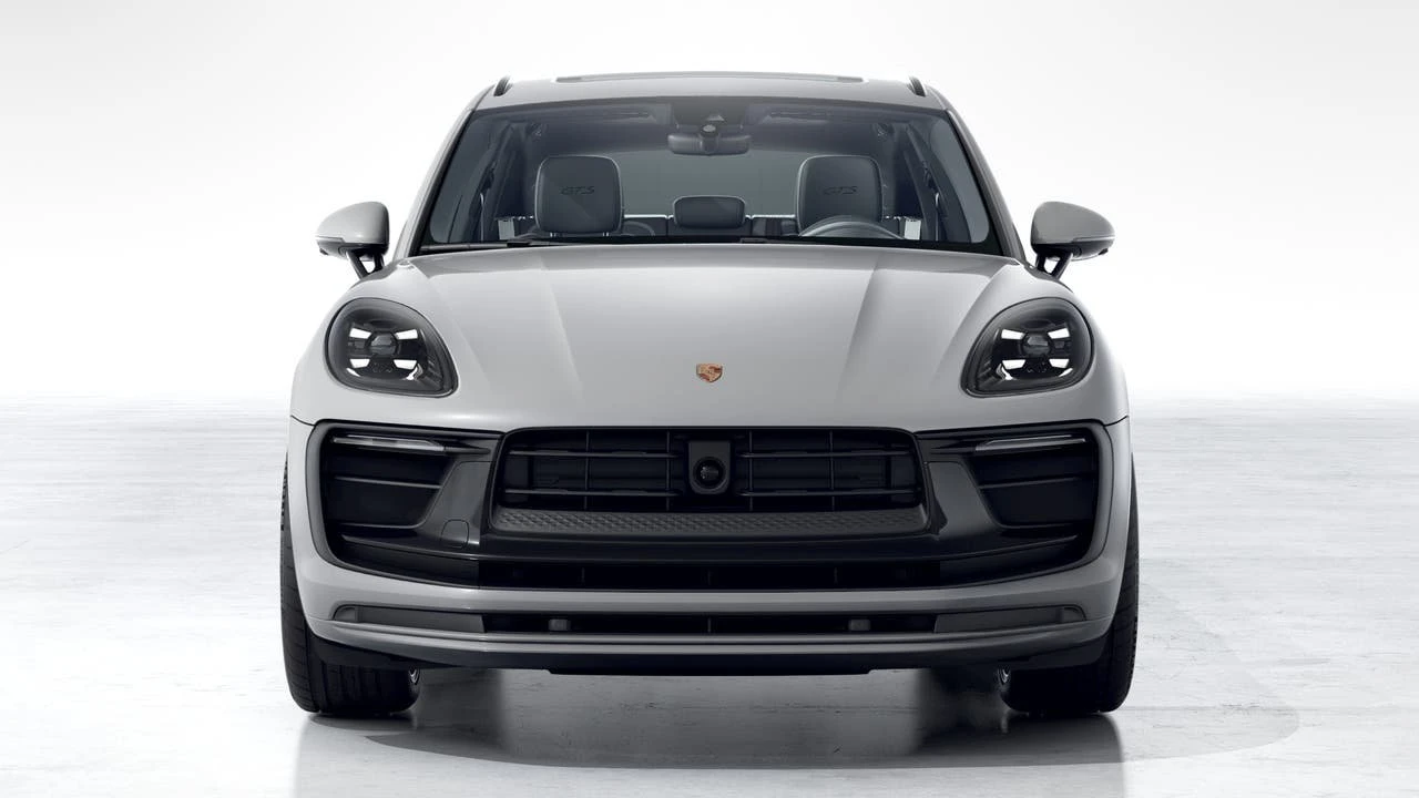 2026 Porsche Macan GTS - Image 8 of 10