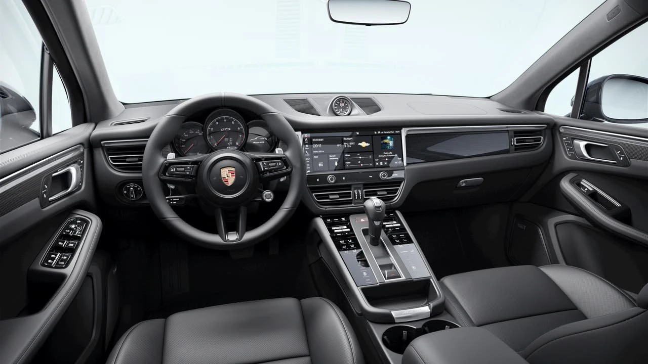 2026 Porsche Macan GTS - Image 9 of 10