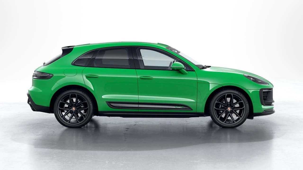 2026 Porsche Macan - Image 6 of 10