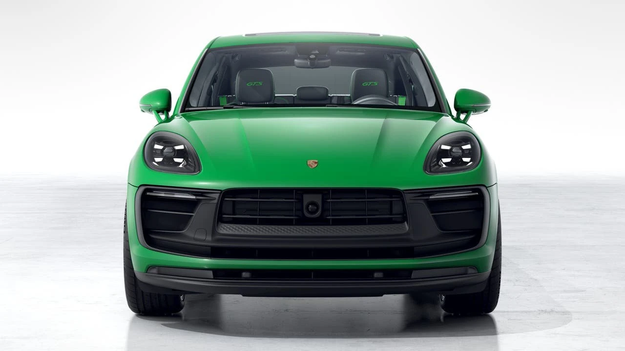 2026 Porsche Macan - Image 8 of 10
