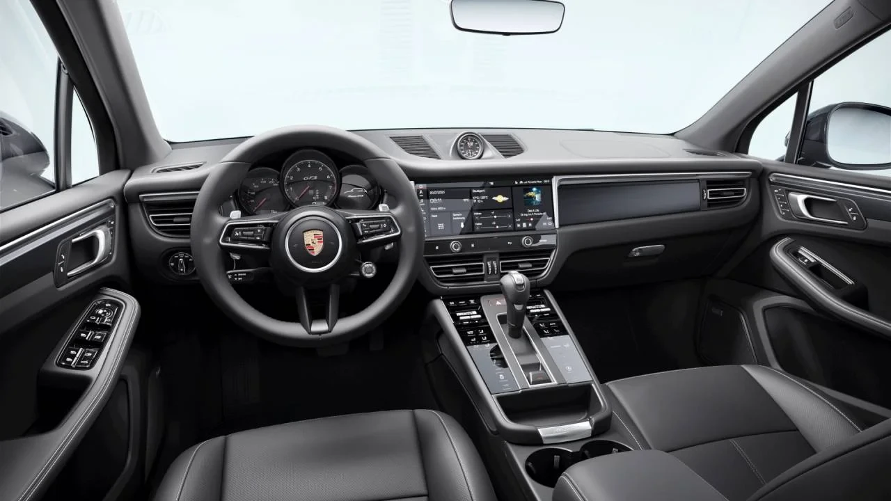 2026 Porsche Macan GTS - Image 9 of 10