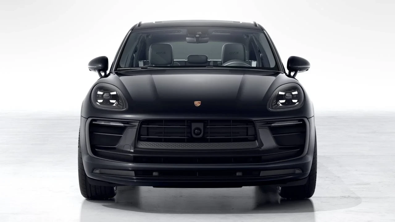 2026 Porsche Macan GTS - Image 8 of 10