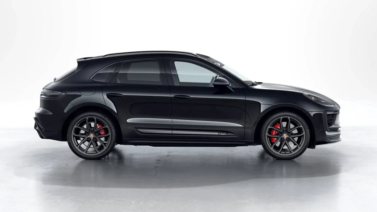 2026 Porsche Macan GTS - Image 6 of 10