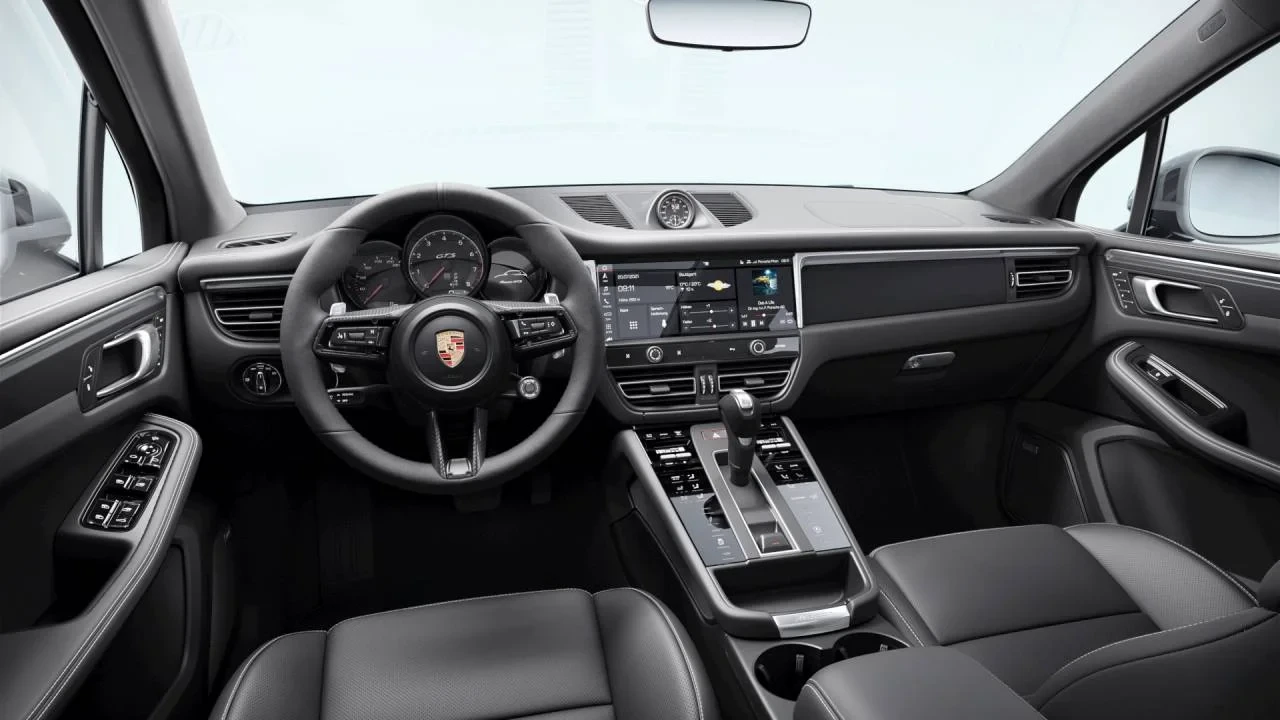 2026 Porsche Macan GTS - Image 9 of 10