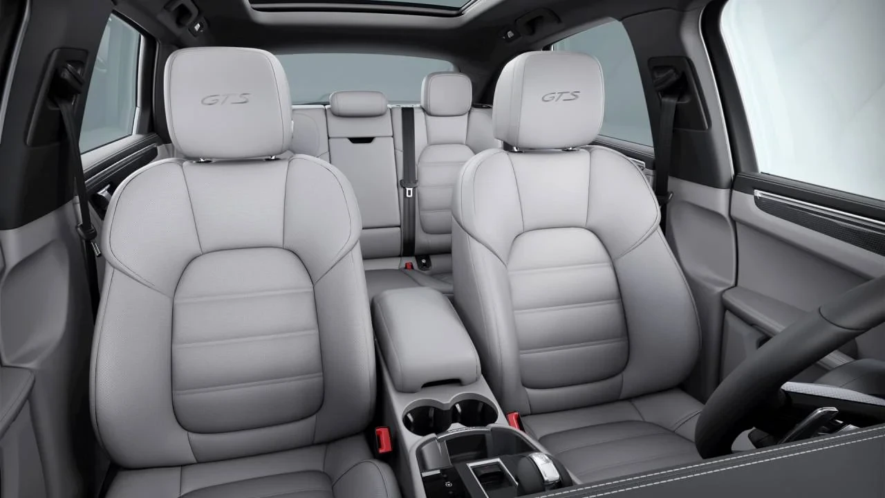 2026 Porsche Macan GTS - Image 10 of 10