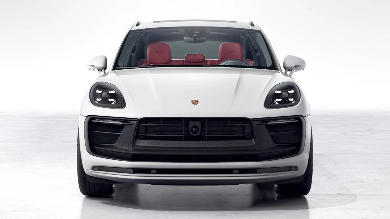 2026 Porsche Macan GTS - Image 8 of 10