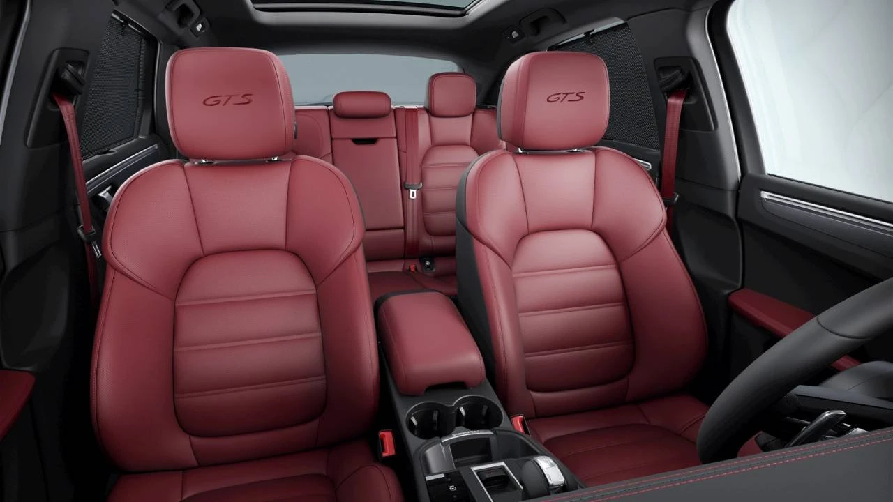 2026 Porsche Macan GTS - Image 10 of 10