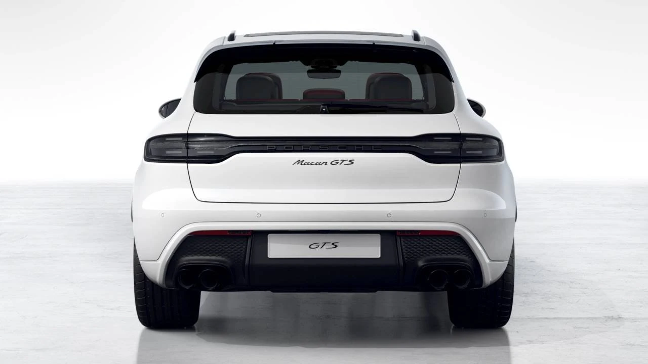 2026 Porsche Macan GTS - Image 7 of 10