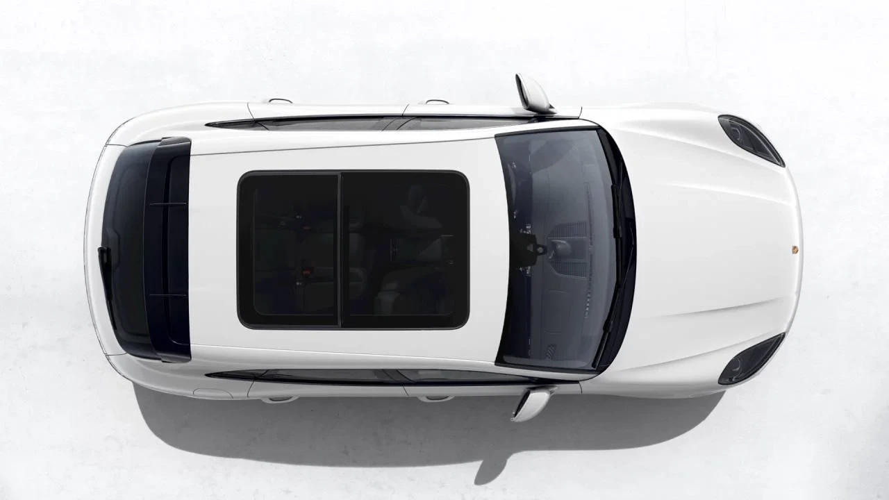 2026 Porsche Macan GTS - Image 5 of 10