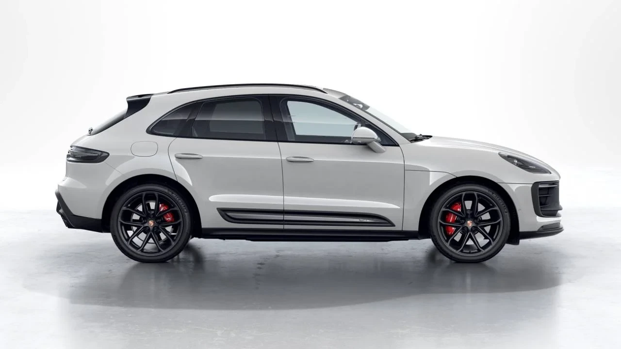 2026 Porsche Macan GTS - Image 6 of 10