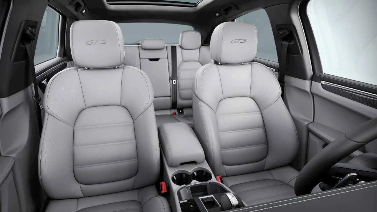 2026 Porsche Macan GTS - Image 10 of 10