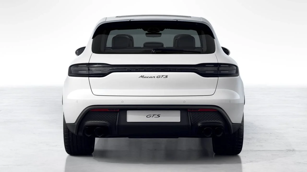 2026 Porsche Macan GTS - Image 7 of 10