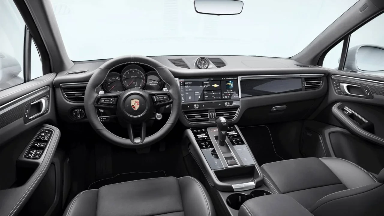 2026 Porsche Macan GTS - Image 9 of 10