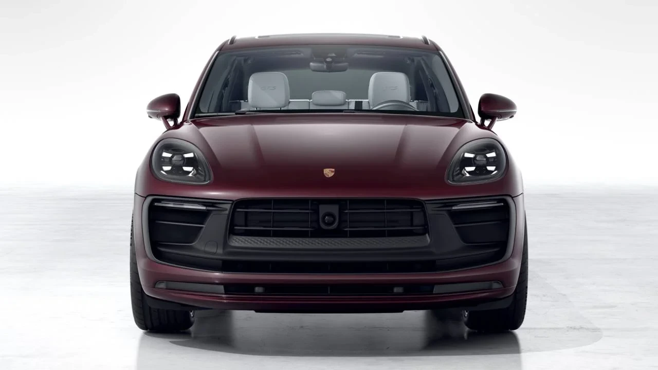 2026 Porsche Macan GTS - Image 8 of 10