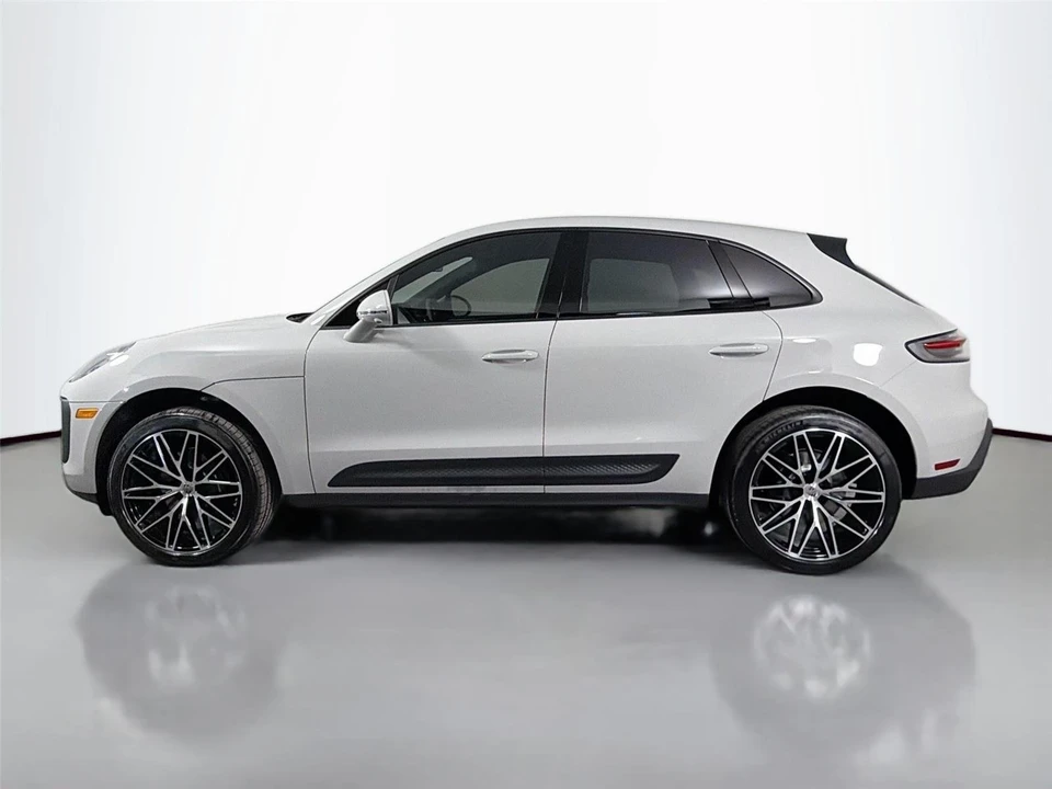2026 Porsche Macan - Image 2 of 31