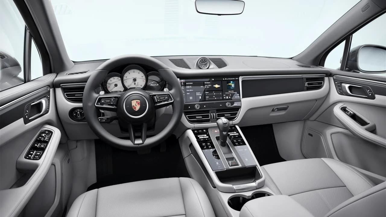 2026 Porsche Macan S - Image 9 of 10