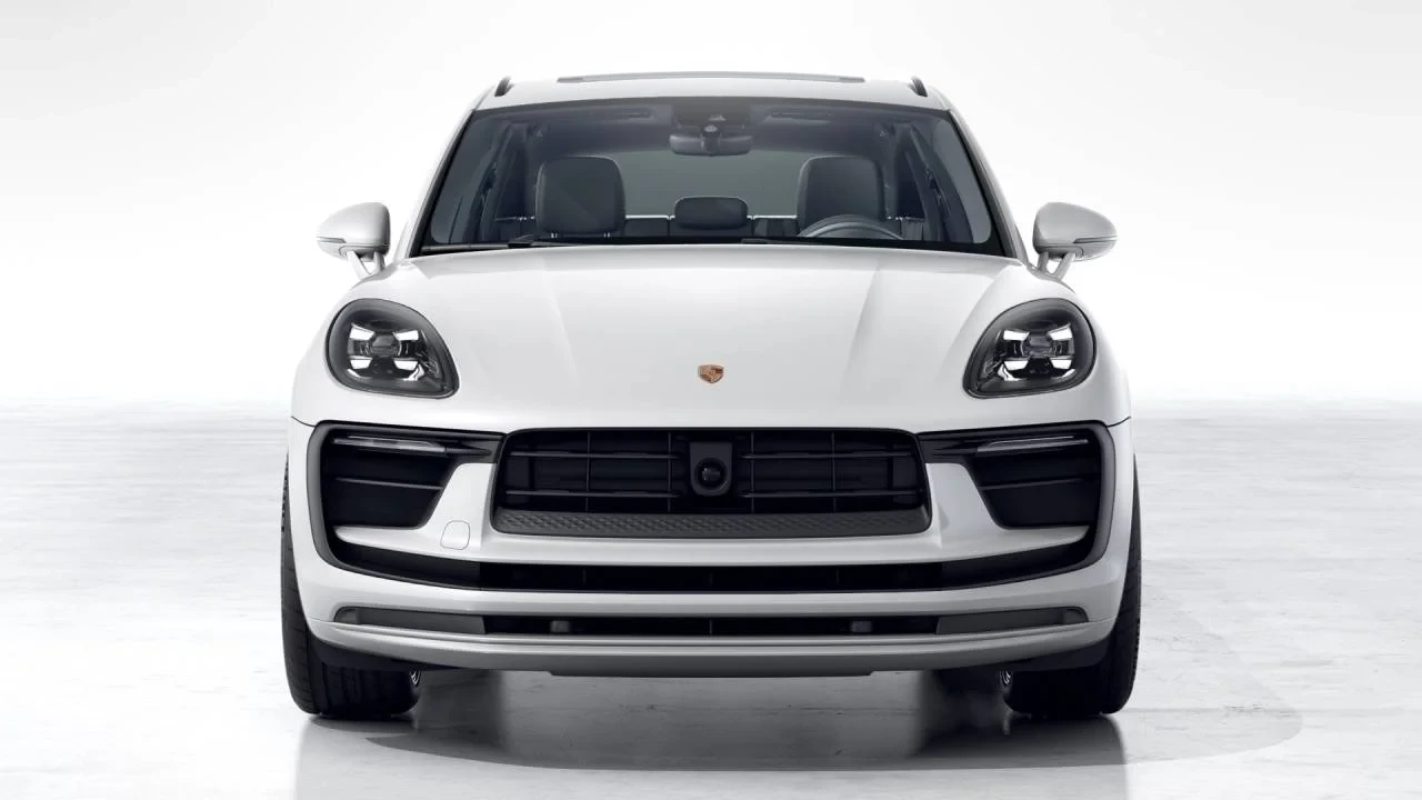 2026 Porsche Macan S - Image 8 of 10