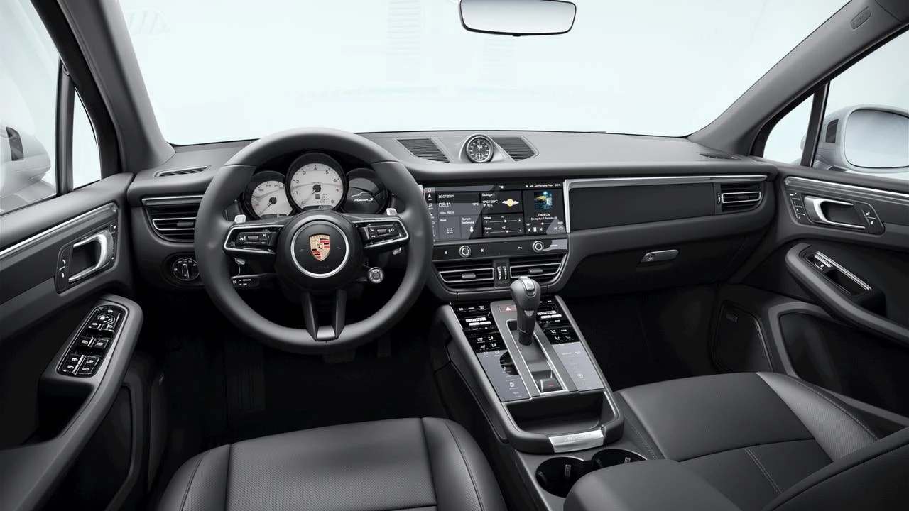 2026 Porsche Macan S - Image 9 of 10