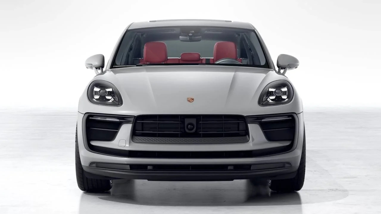 2026 Porsche Macan S - Image 8 of 10