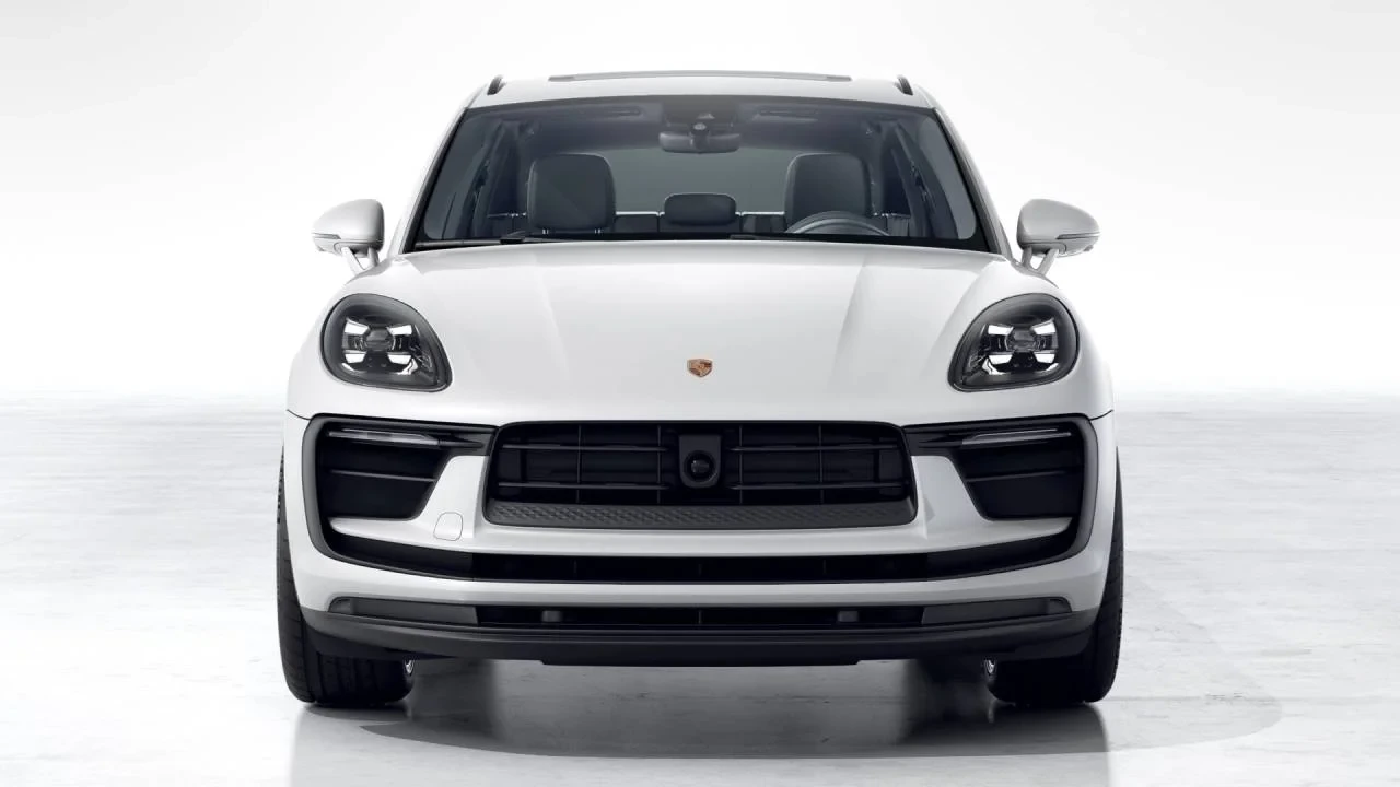 2026 Porsche Macan S - Image 8 of 10